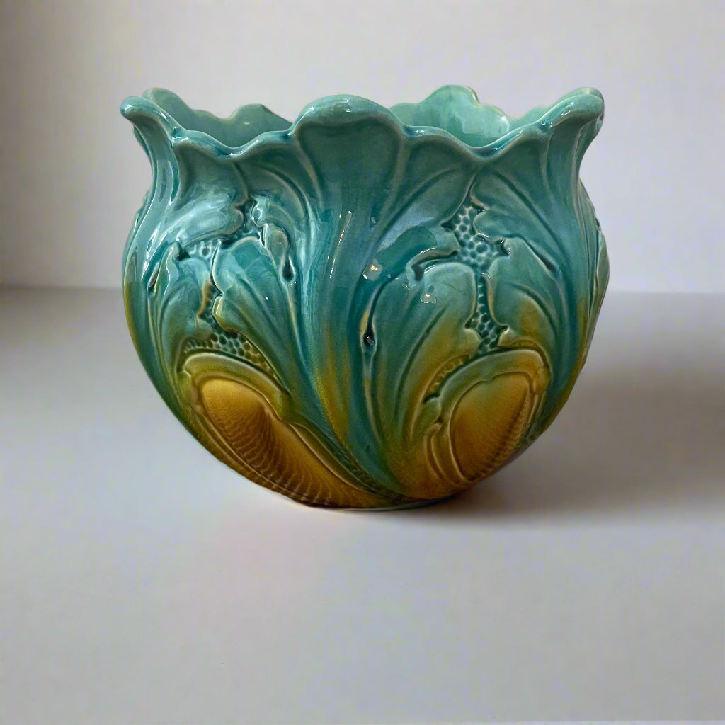 Vintage Majolica planter 