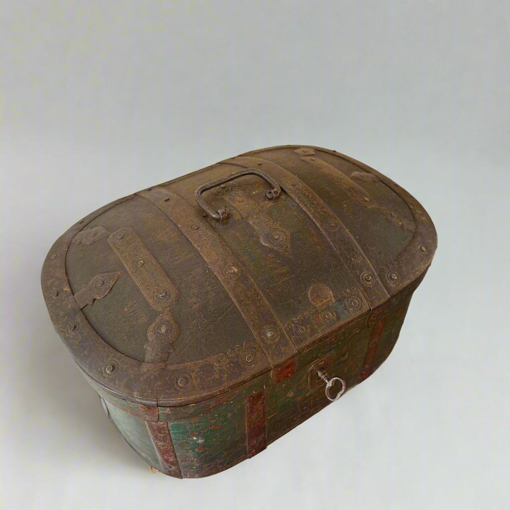 19th century Scandinavian storage box with original key