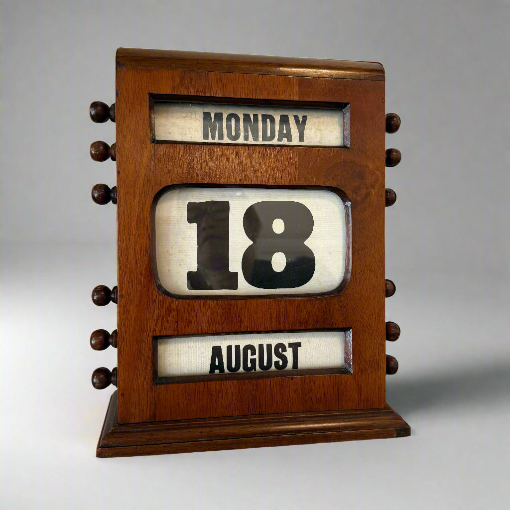 Original oak Edwardian desk calendar 