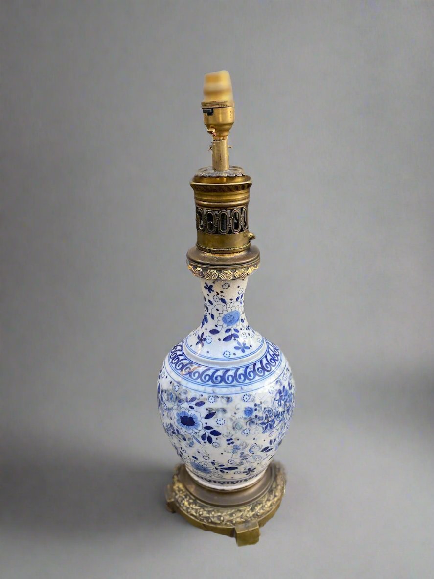 delft blue and white lamp