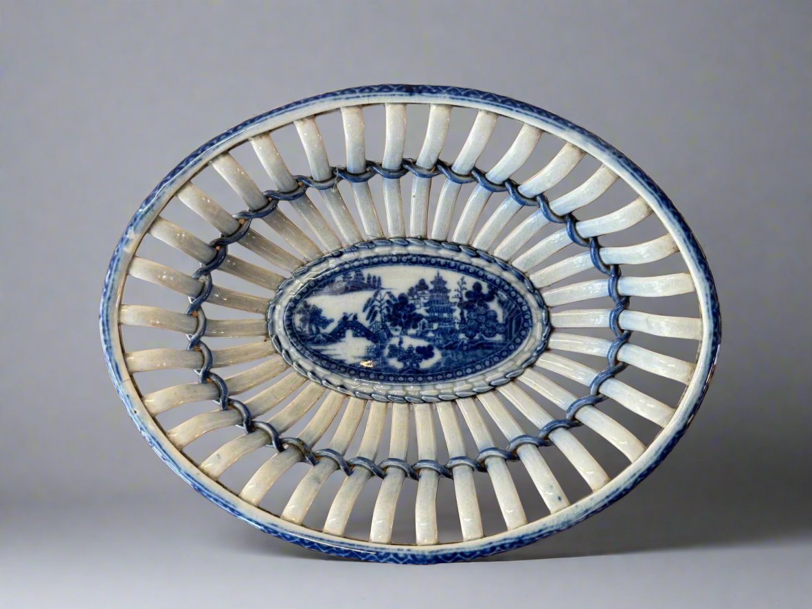 pair of spode chestnut baskets