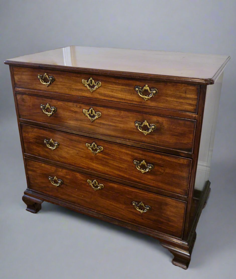 small mahogany georgian chest